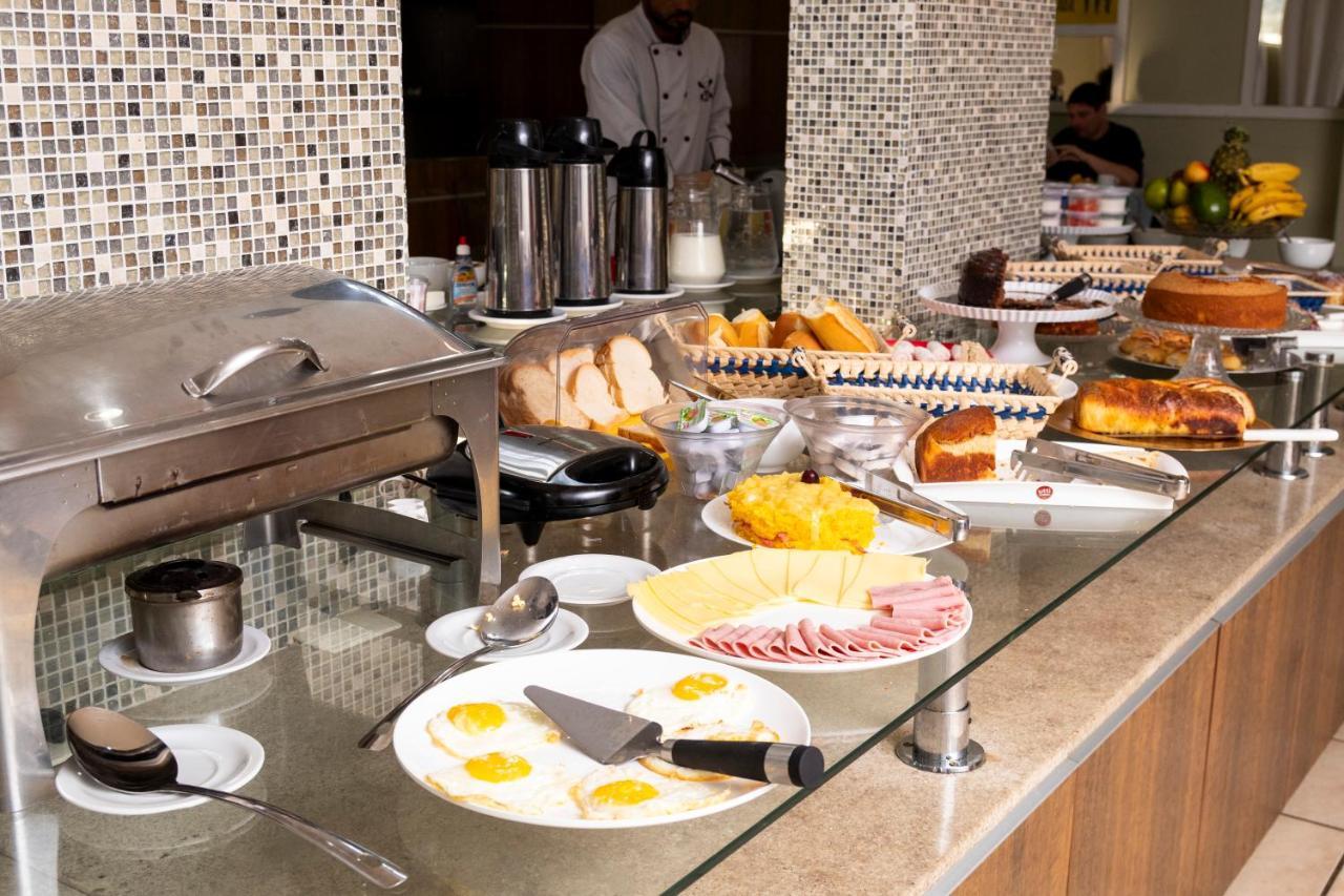 Victoria Plaza Hotel Πάλμας Εξωτερικό φωτογραφία
